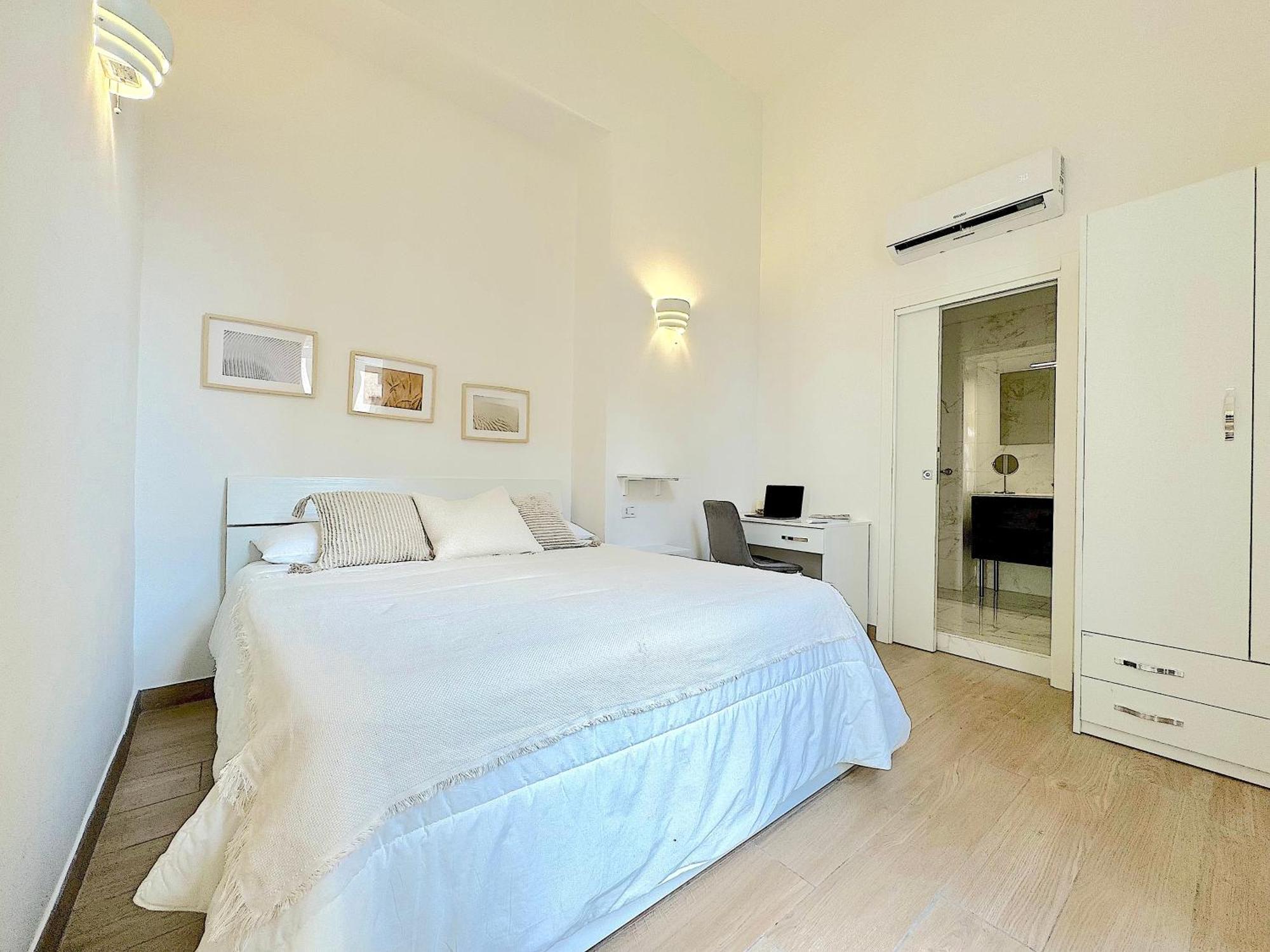 Unihome * Naples
